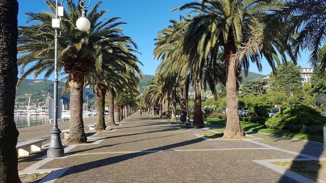 Il Nido Apartment La Spezia Luaran gambar
