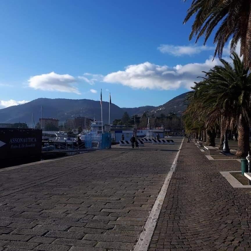 Il Nido Apartment La Spezia Luaran gambar